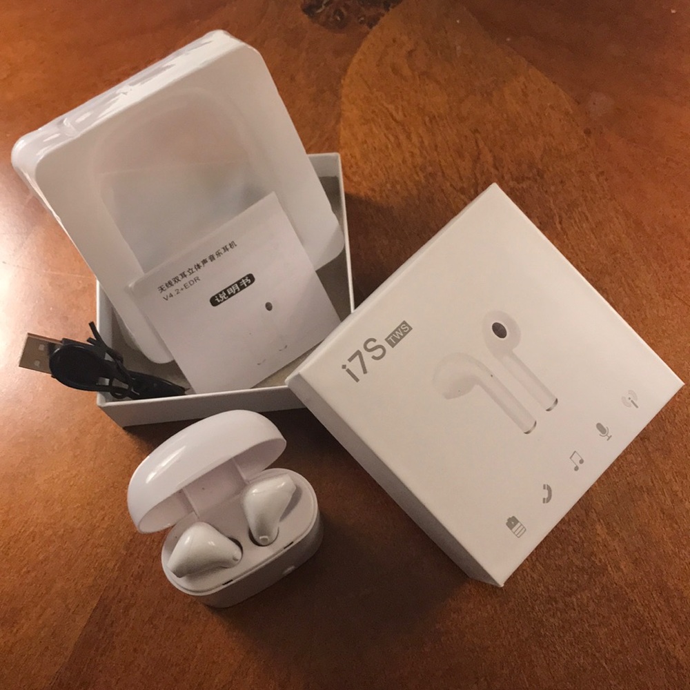 Rechargeable Ear Buds - Picture 3 of 8
